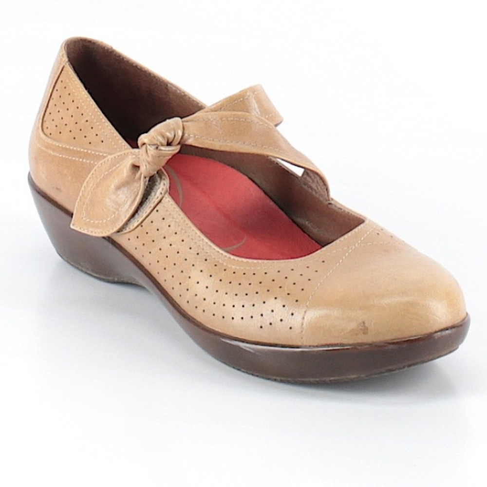 Dansko tan flats